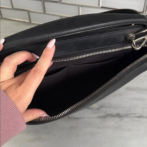 Fendi dot com dotcom black shoulder bag w blue clutch accent - Picture 7 of 13